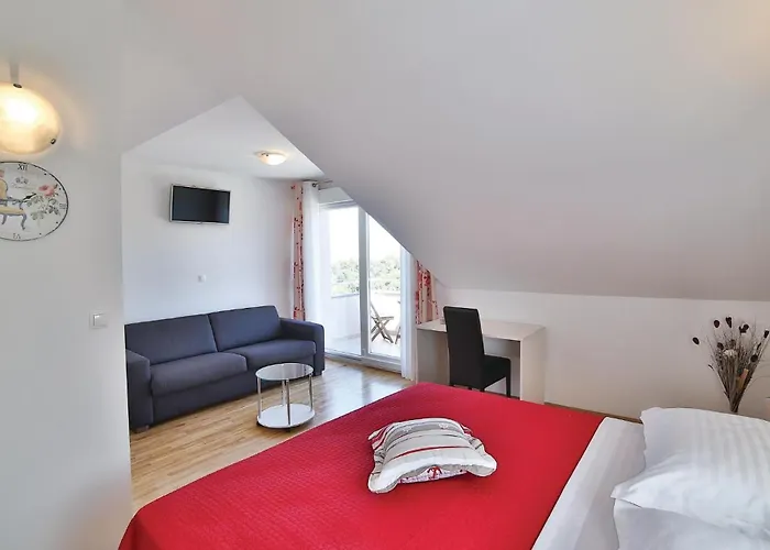 Zedno With Sea View 12 בית נופש *