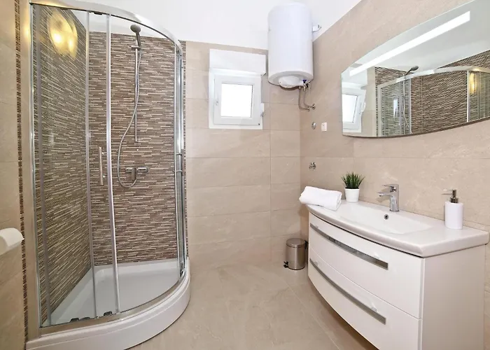 בית נופש Zedno With Sea View 12 *